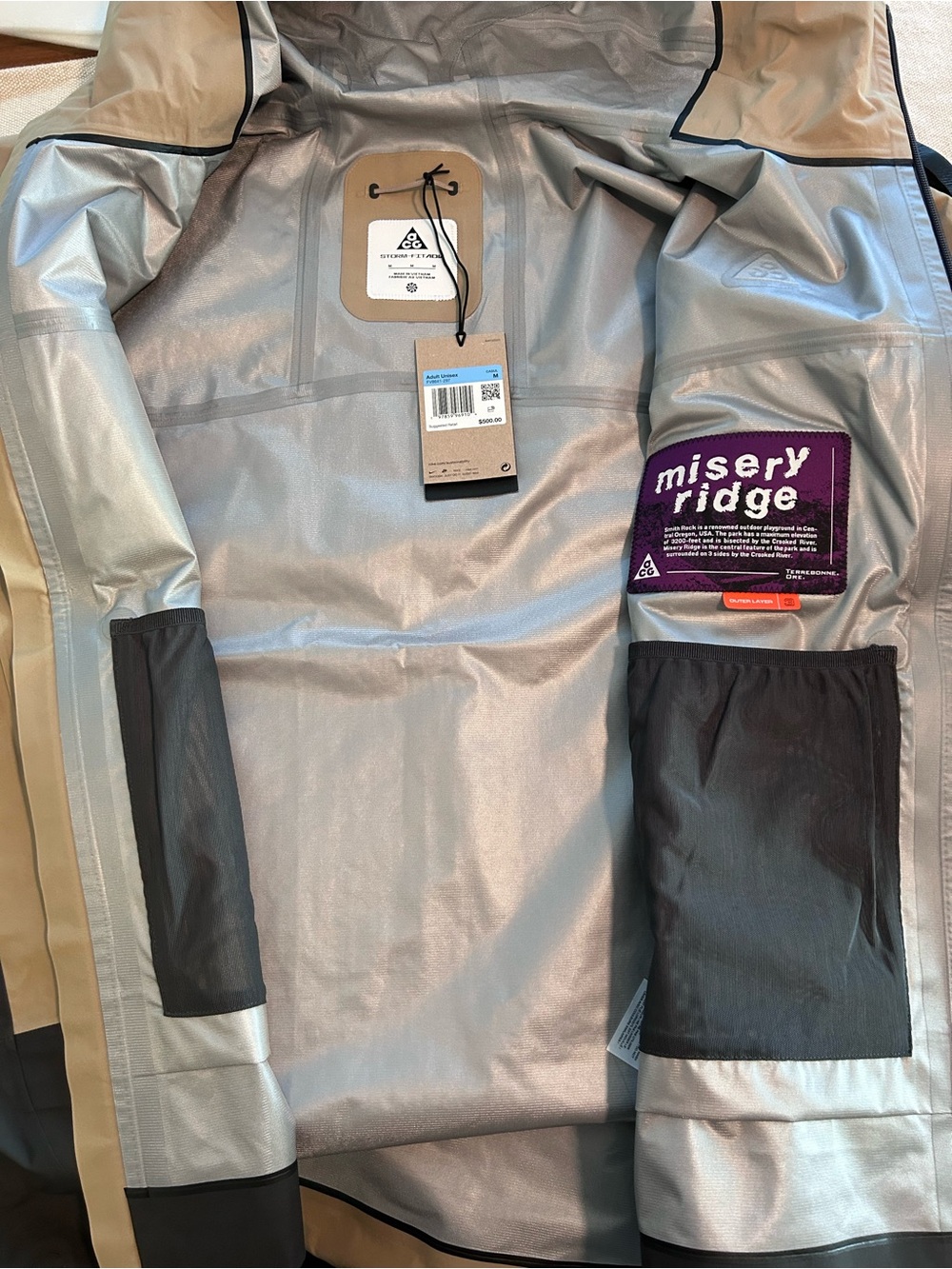Nike GORE-TEX Hooded waterproof Jacket - Picture 3 of 7